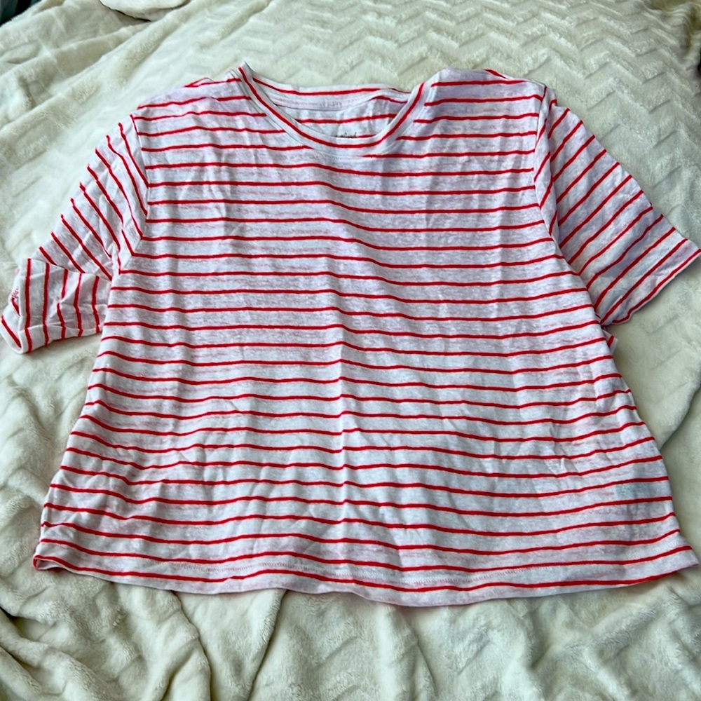 Crop summer red and white striped t shirt XL